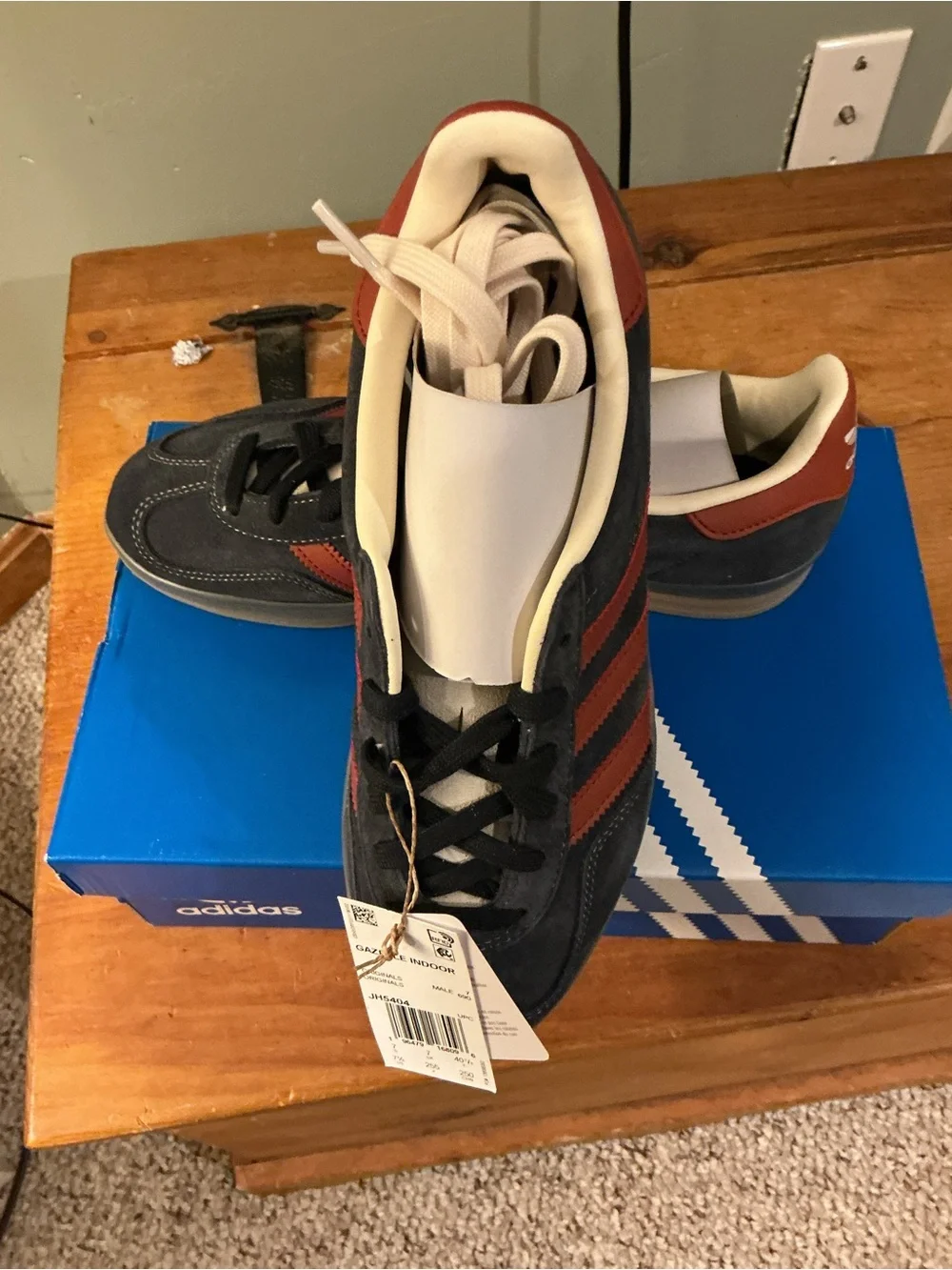 adidas low profile